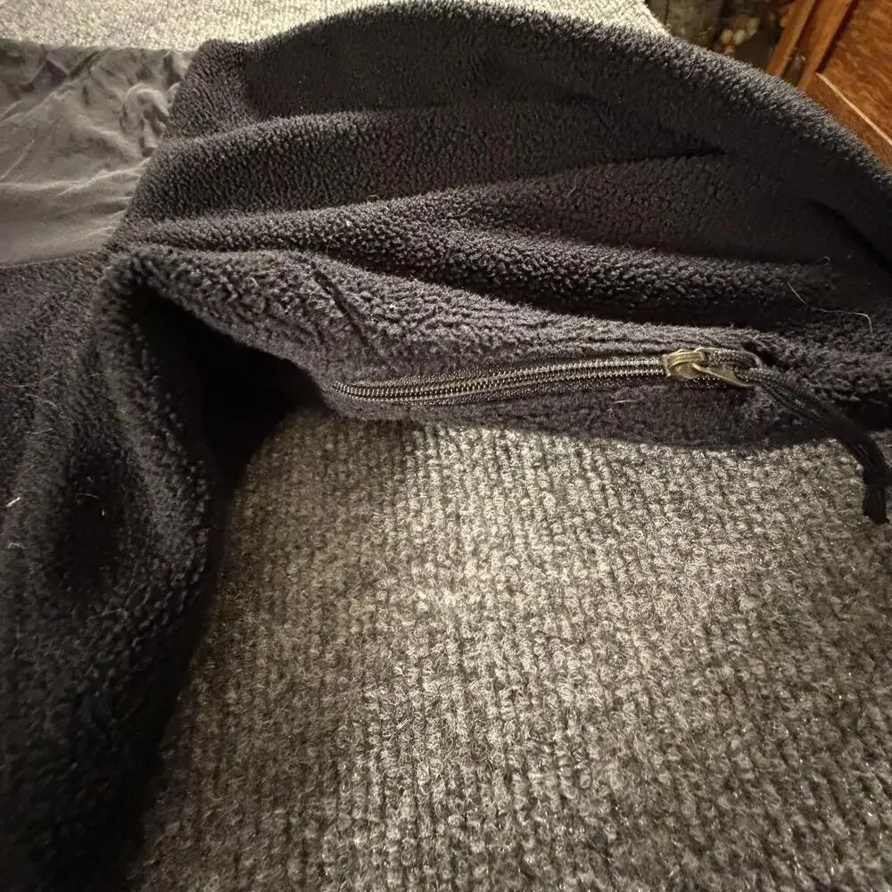 The North Face Men's Black Polartec Fleece Jacket Large‎